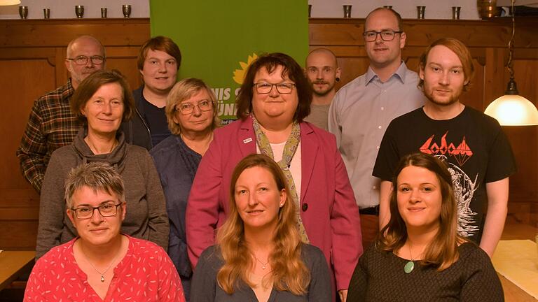 Wollen mehr als einen Sitz im Uffenheimer Stadtrat erreichen: Die Grünen um Listenführerin und Stadträtin Ruth Halbritter (zweite Reihe, Mitte).