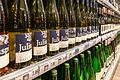 Auf Würzburger Weinen könnten bald Alkohol-Warnhinweise verpflichtend werden.