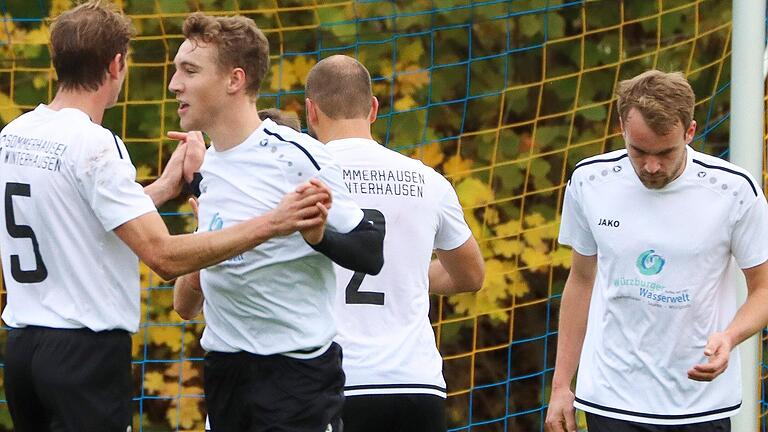 Die SG Sommerhausen/Winterhausen jubelt nach einem Sieg über den Kreisklassisten FV Ülkemspor Kitzingen in der vierten Runde im Toto-Pokal-Wettbewerb (Archivfoto).