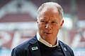 Stefan Reuter.jpeg       -  Stefan Reuter ARCHIV - 08.04.2023, Bayern, Augsburg: Fußball: Bundesliga, FC Augsburg - 1. FC Köln, 27. Spieltag in der WWK-Arena. Sportdirektor Stefan Reuter (Augsburg) lacht.  (zu dpa: «Bericht: FC Augsburg holt neuen Sportdirektor») Foto: Stefan Puchner/dpa - WICHTIGER HINWEIS: Gemäß den Vorgaben der DFL Deutsche Fußball Liga bzw. des DFB Deutscher Fußball-Bund ist es untersagt, in dem Stadion und/oder vom Spiel angefertigte Fotoaufnahmen in Form von Sequenzbildern und/oder videoähnlichen Fotostrecken zu verwerten bzw. verwerten zu lassen. +++ dpa-Bildfunk +++