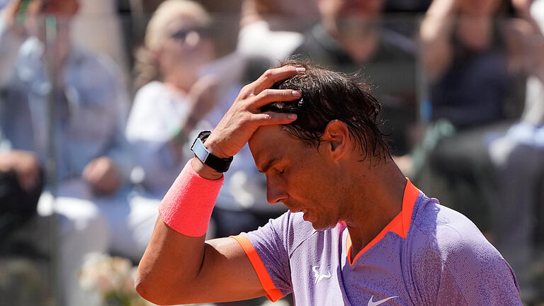 ATP-Tour - Rom.jpeg - Rafael Nadal bekennt: 'Ich kenne keinen Tag ohne Schmerzen.' Nun kommt es bei den French Open zum Erstrundenduell mit Alexander Zverev. ATP-Tour - Rom.jpeg - Rafael Nadal bekennt: 'Ich kenne keinen Tag ohne Schmerzen.' Nun kommt es bei den French Open zum Erstrundenduell mit Alexander Zverev.