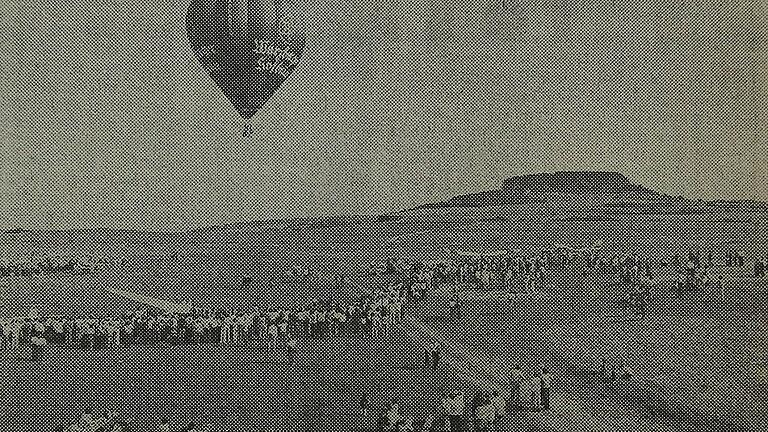 Beim Flugtag 1983 startete auf dem Saupurzel ein Heißluftballon. Später ging er bei Arnstein nieder.