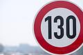 Ein Tempolimit könnte bedeuten, dass Autos höchstens 130 Kilometer pro Stunde fahren dürften. (Symbolbild)