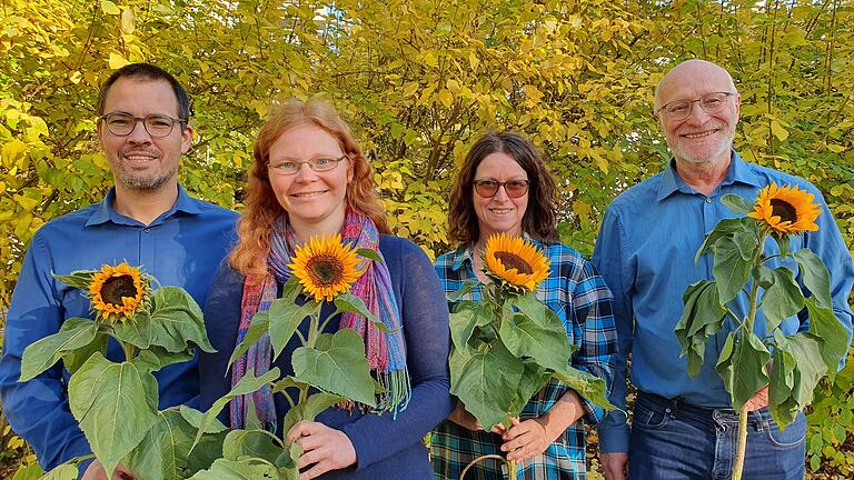 Der neue Vorstand der Grünen Veitshöchheim mit (von links) Martin Husch, Nora Thein, Beate Hofstetter und Günther Thein. Der neue Vorstand der Grünen Veitshöchheim mit (von links) Martin Husch, Nora Thein, Beate Hofstetter und Günther Thein.