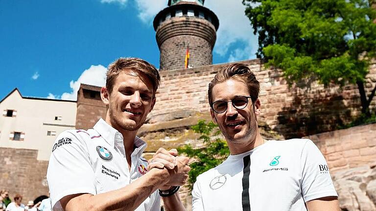 Fotoshooting zum DTM Rennen am Norisring       -  Kumpels außerhalb der Rennstrecke, Rivalen im DTM-Auto: BMW-Fahrer Marco Wittmann (links) aus Fürth und Mercedes-Pilot Maximilian Götz aus Uffenheim freuen sich auf ihr Heimrennen am Norisring.