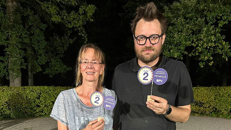 Auf dem Foto von links Andrea Bärthlein und Nils Deichner. Auf dem Foto von links Andrea Bärthlein und Nils Deichner.