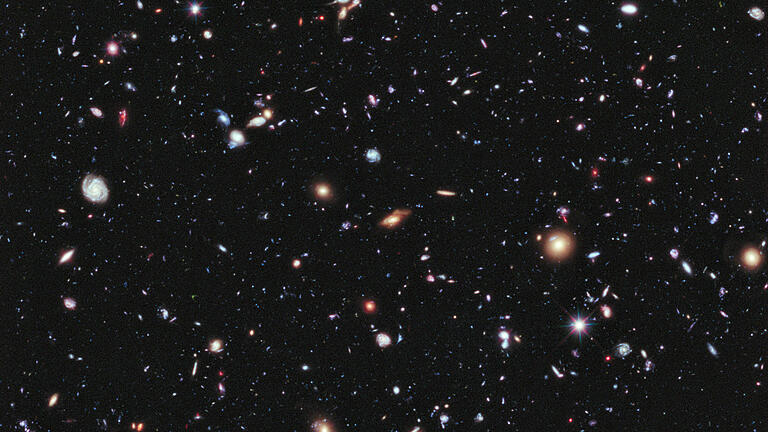 'Es ist voller Sterne' ... Die Aufnahme 'Hubble Extreme Deep Field' des Hubble-Weltraumteleskops aus dem Jahr 2012.