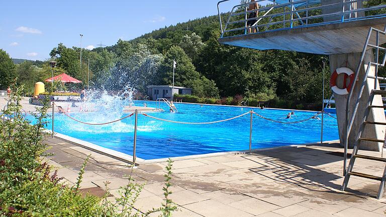 Das Burgsinner Freibad.