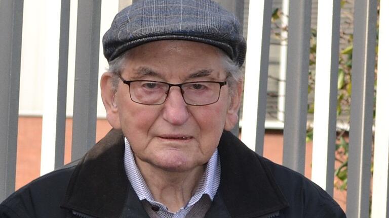 Josef Müller begann mit 28 Jahren bei Koe-Bau in Trennfeld. Josef Müller begann mit 28 Jahren bei Koe-Bau in Trennfeld. 