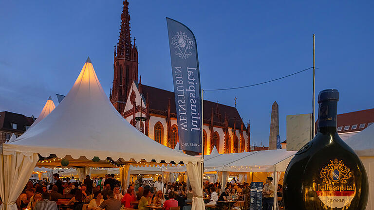 Ein entspannter Sommerabend bei der Weinparade in WÜrzburg