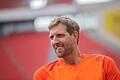 Nowitzki in Leverkusen       -  Dirk Nowitzki, ehemaliger Basketballer in der NBA, zog sich schon mal das Fußballtrikot an. Am 21. Juli findet in der BayArena Leverkusen ein Benefiz-Fußballspiel zu Ehren von Michael Schumacher statt.
