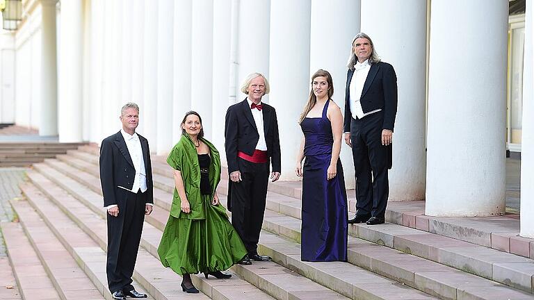 Die fünf Solisten bewegen sich musikalisch zwischen italienischer Renaissance und deutschem Hochbarock.