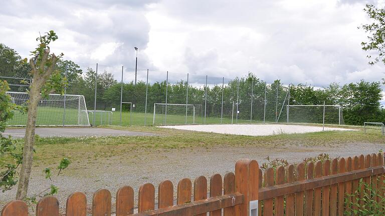 Ein großzügiges Sportgelände nennt die DJK Üchtelhausen ihr Eigen. Ein großzügiges Sportgelände nennt die DJK Üchtelhausen ihr Eigen.