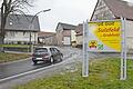 In diesem Bereich am Ortseingang von Sulzfeld fordern Gemeinderat und Bürger schon seit einigen Jahren mehr Sicherheit für Fußgänger. Mittlerweile denkt Bürgermeister Jürgen Heusinger über ein komplettes Tempolimit auf Gemeindestraßen nach.&nbsp;&nbsp;