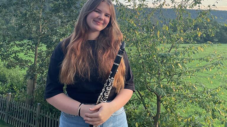 Anne Bocklet mit Klarinette       -  Anne Bocklet mit Klarinette