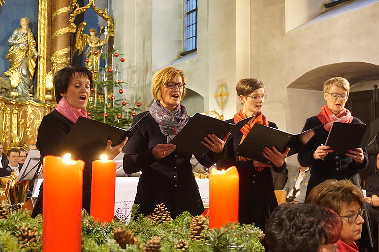 Auch der sakralen Musik widmen sich die Damen der Kaufmannsware mit einem eigenen Programm.