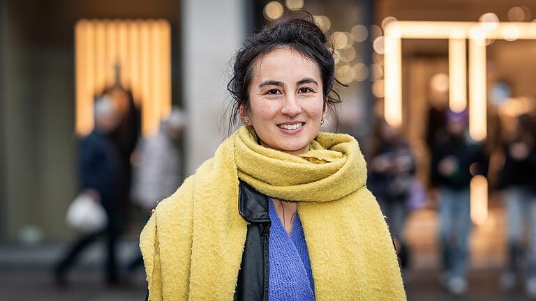 Lea Li aus Würzburg glaubt, dass Kamala Harris die Wahl nicht für sich entscheiden konnte, weil viele Amerikaner konservativ sind. Lea Li aus Würzburg glaubt, dass Kamala Harris die Wahl nicht für sich entscheiden konnte, weil viele Amerikaner konservativ sind.