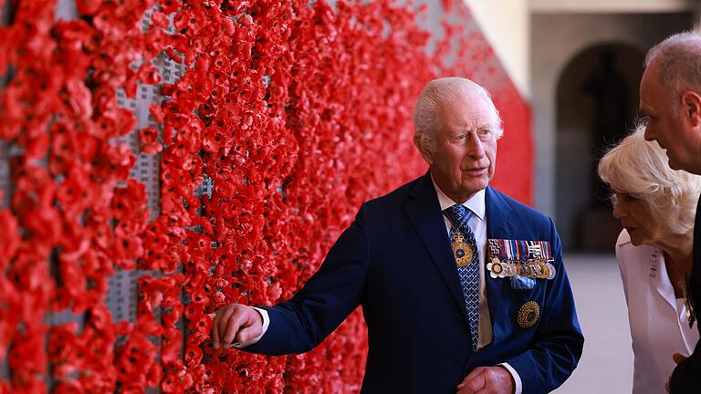 Britisches Königspaar in Australien - Canberra - Es ist die erste Fernreise des Königs, seit seine Krebserkrankung öffentlich gemacht wurde. Britisches Königspaar in Australien - Canberra - Es ist die erste Fernreise des Königs, seit seine Krebserkrankung öffentlich gemacht wurde.