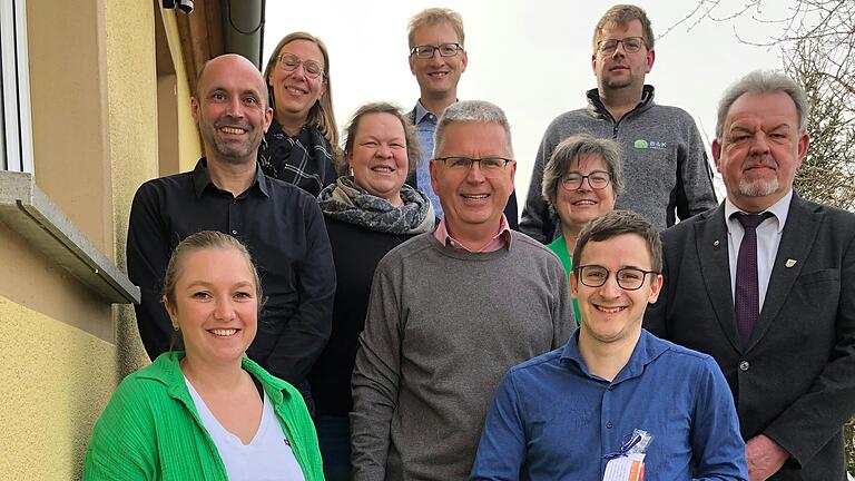 Die Mitglieder der Dekanatssynode wählten ein neues Präsidium und einen neuen Dekanatsausschuss. Die Mitglieder der Dekanatssynode wählten ein neues Präsidium und einen neuen Dekanatsausschuss.