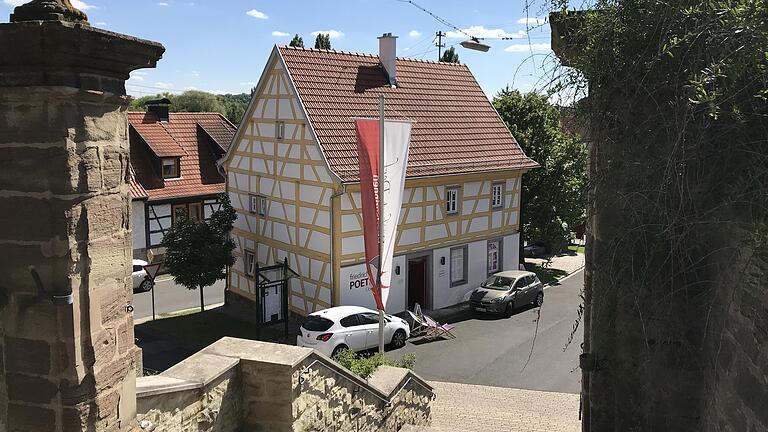 Das Rückert-Poetikum in Oberlauringen hat seit Christi Himmelfahrt wieder geöffnet.