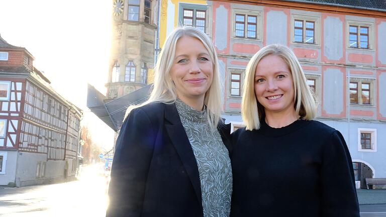 Wollen Frauen als Unternehmerinnen ermutigen und stärken: (v. links) Susanne Büttner aus Bad Königshofen und Stefanie Zell aus Merkershausen haben dafür das Netzwerk 'She rise' gegründet. Das Projekt soll einen Beitrag zur Gleichberechtigung leisten. Wollen Frauen als Unternehmerinnen ermutigen und stärken: (v. links) Susanne Büttner aus Bad Königshofen und Stefanie Zell aus Merkershausen haben dafür das Netzwerk 'She rise' gegründet. Das Projekt soll einen Beitrag zur Gleichberechtigung leisten.