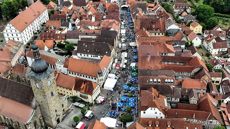 Eine außergewöhnliche Perspektive auf das Altstadtfest Ebern&nbsp;&nbsp;