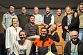 Die Obervolkacher Laienspielgruppe mit ihrem 'Kommandanten' Tobias Feuerbach (vorne Mitte) sitzt bereits in den Startlöchern, um die Theaterfreunde ab 19. Oktober mit dem Schwank 'Das alte Feuerwehrlied' wieder zu begeistern.