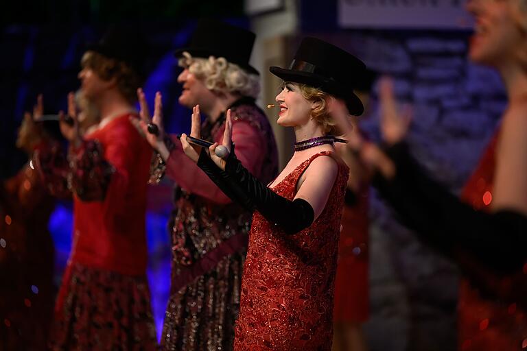 Die Scherenburgfestspiele, hier das Stück 'Sugar' 2023, sind jedes Jahr ein Publikumsmagnet in Gemünden.