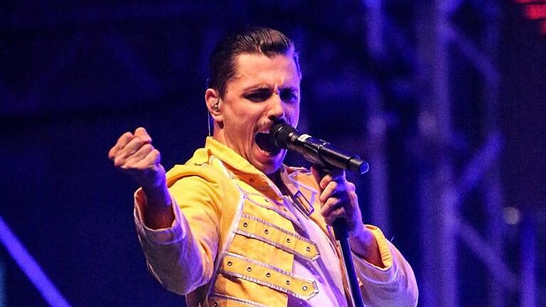 Der aus Bamberg stammende Valentin L. Findling hat mit seiner Tribute-Band den Durchbruch geschafft – Im Juni ist er beim VR Bank Open Air Marktplatz Hallstadt zu erleben.