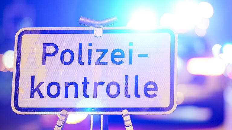 Symbolbild Polizeikontrolle.