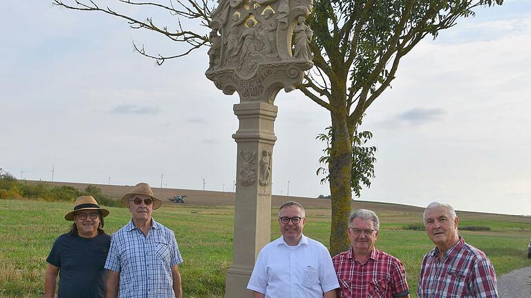 Haben mit zur erfolgreichen Restaurierung beigetragen (von links) Hermann 'Fernando' Gabel, Anton Engelhardt, Harald Thomas, Josef Geßner und Günter Rudolf. Winfried Baumann fehlt wegen Urlaub.