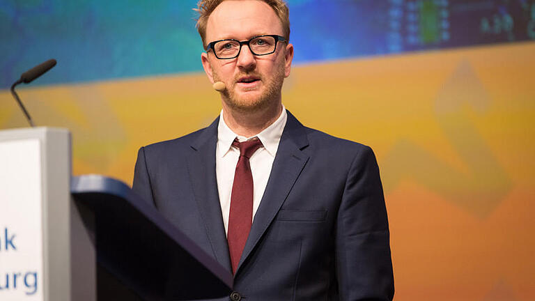 Thomas Schulz - Thomas Schulz, Silicon-Valley-Korrespondent des Spiegel, stellt sein Buch vor: 'Was Google wirklich will: Wie der einflussreichste Konzern der Welt unsere Zukunft verändert'. Thomas Schulz - Thomas Schulz, Silicon-Valley-Korrespondent des Spiegel, stellt sein Buch vor: 'Was Google wirklich will: Wie der einflussreichste Konzern der Welt unsere Zukunft verändert'.