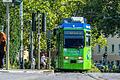 2023 wurden in Würzburger Strabas und Bussen weniger Fahrgäste gezählt als im Jahr zuvor. Hier zu sehen eine Straßenbahn in der Würzburger Virchowstraße.
