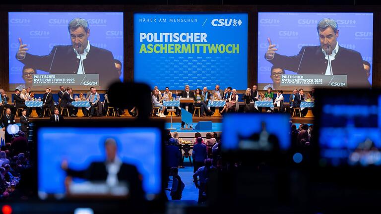 Politischer Aschermittwoch in Bayern -  CSU       -  Trotz Eile bei den Sondierungsgesprächen ließ sich Markus Söder den Aschermittwoch nicht nehmen.
