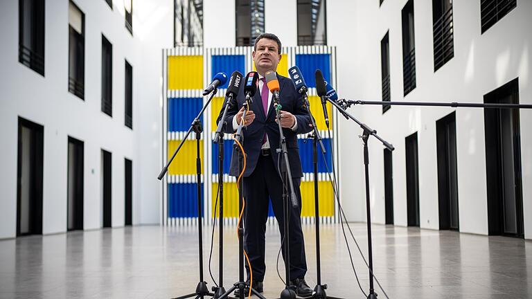 Heil zu Rente und Bürgergeld - Will Arbeitslose in Arbeit führen: Hubertus Heil Heil zu Rente und Bürgergeld - Will Arbeitslose in Arbeit führen: Hubertus Heil