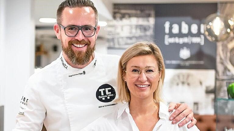 [WARNING: ATTACHMENT(S) MAY CONTAIN MALWARE]Presseinformation und Einladung zur Eröffnung faber [eat & grill I 1898]       -  Thomas Faber und Ehefrau Johanna freuen sich über die Neueröffnung.
