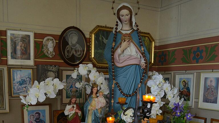 In dieser Ecke der 'Kappel' wird Maria besonders verehrt. In dieser Ecke der 'Kappel' wird Maria besonders verehrt. 