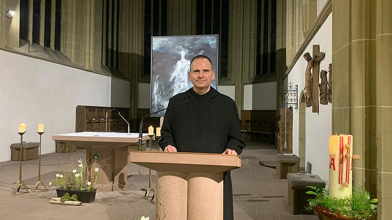 Pater Frank Möhler OSB aus Münsterschwarzach predigte in St. Johannes nicht nur von der Freude, er strahlte sie auch aus.