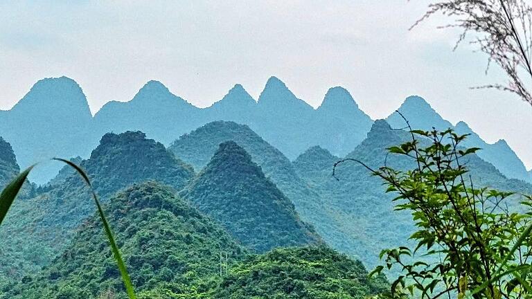 Märchenhaft: Die Karstlandschaft im Südwesten Chinas entführt in eine andere Welt.