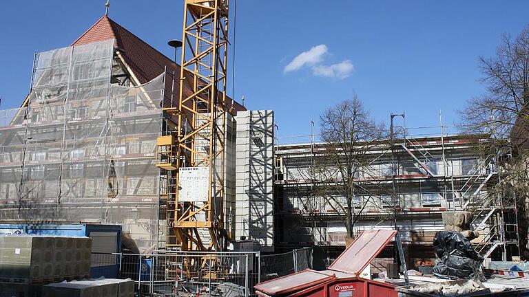 Ein Schmuckstück für die Gemeinde Bergrheinfeld soll der Zehnthof werden. Über dessen Gestaltung beriet der Gemeinderat. Ein Schmuckstück für die Gemeinde Bergrheinfeld soll der Zehnthof werden. Über dessen Gestaltung beriet der Gemeinderat.