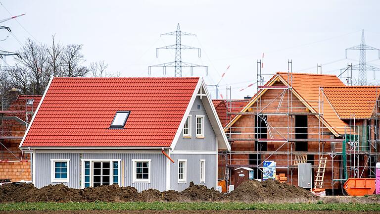 Immobilien.jpeg       -  Ein eigenes Haus: Für viele Menschen ist das auch eine wichtige Altersvorsorge.