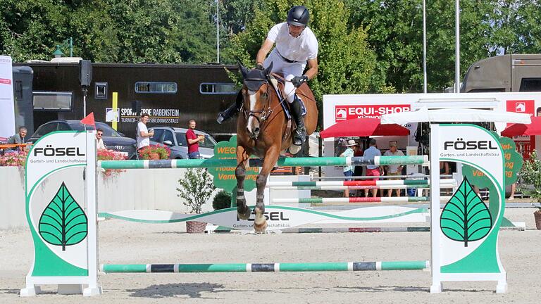 Hans-Peter Konle triumphiert beim Großen Preis auf den Grafenrheinfelder Maingau Classics.