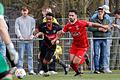 Eine Szene vom vergangenen Sonntag: Johan Brahimi (links) mit seinem TSV Lohr beim Bezirksliga-Spiel beim TSV Lengfeld (Mitte, Michaele Mehari). Kommende Saison wird Brahimi das Trikot der TuS Frammersbach tragen.