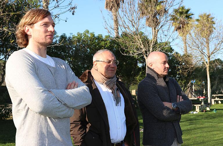 Felix Magath als Kickers-Gast im Trainingslager in Spanien. Felix Magath als Kickers-Gast im Trainingslager in Spanien.