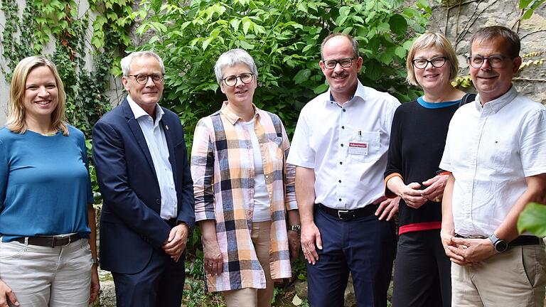 Auf dem Foto (von links): Dr. Verena Delle Donne, Dr. Norbert Beck, Yvonne Fritz, Wolfgang Meixner, Eva Maria Welskop-Deffaa und Stephan Hiller.