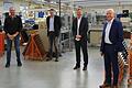 Wirtschaftsgespräch mit Betriebsbesichtigung bei PrehKeyTec in Mellrichstadt: im Bild (von links) Fertigungsleiter Walter Weigand, Jörg Geier von der Stabsstelle Kreisentwicklung am Landratsamt, Geschäftsführer Erik Miersch und Landrat Thomas Habermann.