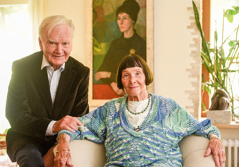 Das Ehepaar Hermann und Hertha Gerlinger auf einem Foto aus dem Jahr 2017 in seinem Haus in Würzburg. Das Ehepaar Hermann und Hertha Gerlinger auf einem Foto aus dem Jahr 2017 in seinem Haus in Würzburg.