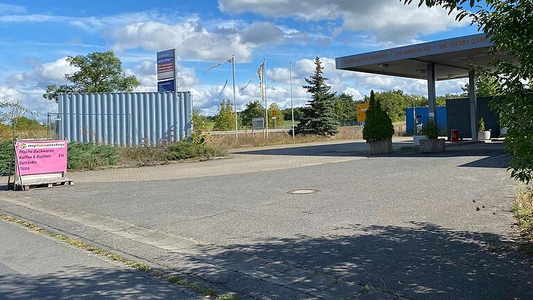 Abgelehnt hat der Volkacher Stadtrat den Bauantrag für das Wohnheim für geflüchtete Menschen auf dem Grundstück Im Seelein 40, das im Industriegebiet liegt. Abgelehnt hat der Volkacher Stadtrat den Bauantrag für das Wohnheim für geflüchtete Menschen auf dem Grundstück Im Seelein 40, das im Industriegebiet liegt.