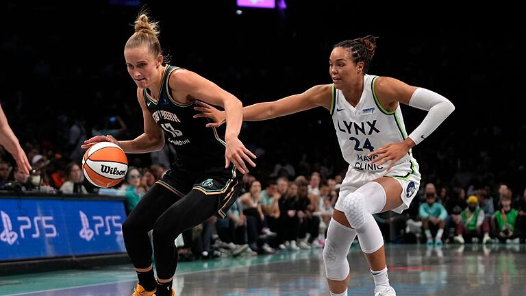 New York Liberty - Minnesota Lynx       -  Leonie Fiebich (links) ist zentraler Bestandteil der New York Liberty.