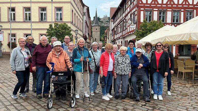 Teilnehmer der Stadtführung in Karlstadt Teilnehmer der Stadtführung in Karlstadt